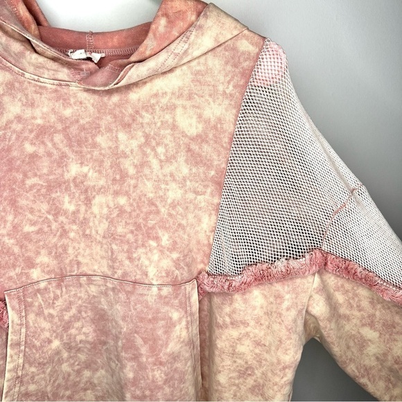 Bibi Pink Fishnet Accent Batwing Fringe Contemporary Pullover Sweatshirt Medium - Picture 7 of 15